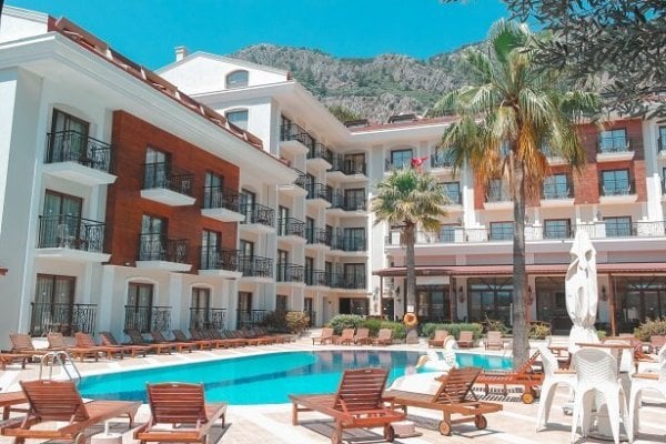Meril Club Hotels & Spa