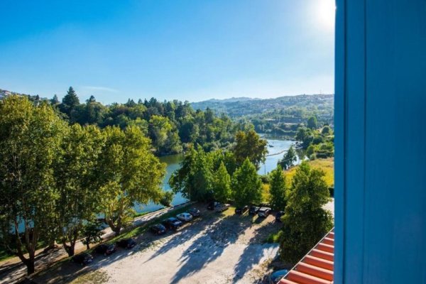 Des Arts Hostel & Suites