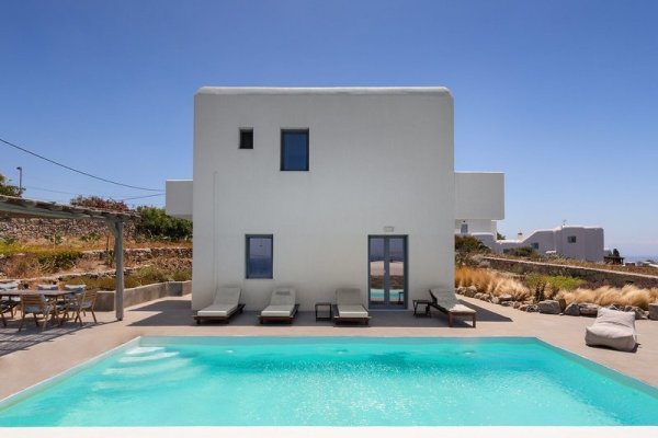 Nikoi Villas