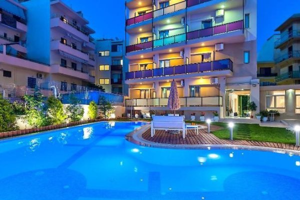 Leonidas Studios & Apartments
