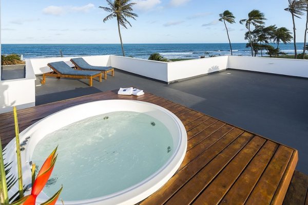 B Blue Beachouses