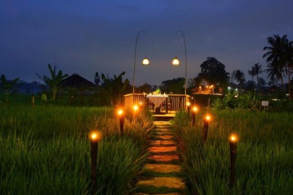 Alam Puisi Villa