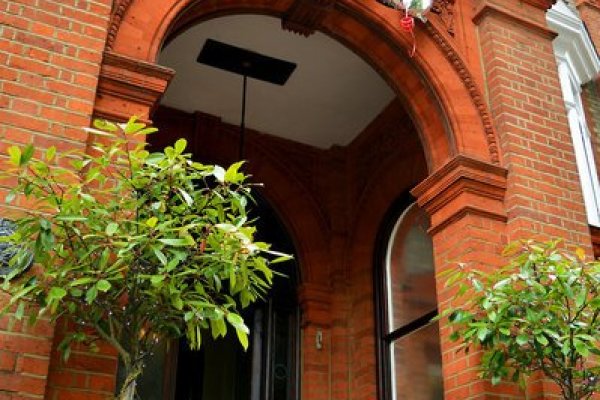 Palmers Lodge Swiss Cottage