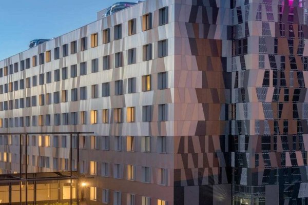 Moxy Oslo X
