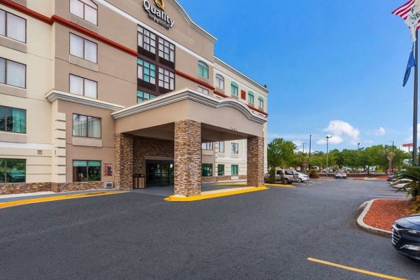 Quality Inn & Suites North Myrtle Beach