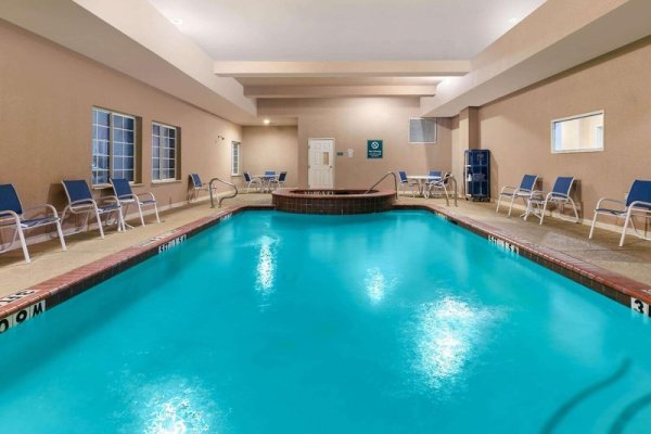 La Quinta Inn & Suites I-20 Longview South
