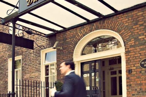 Buswells Hotel