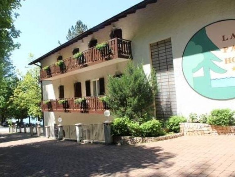 Lago Park Hotel