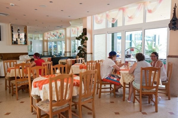 Sunny Day Club Hotel