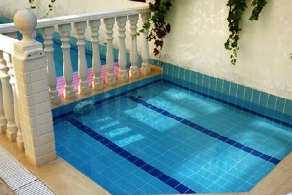 Mirage Suite Hotel - Bazény