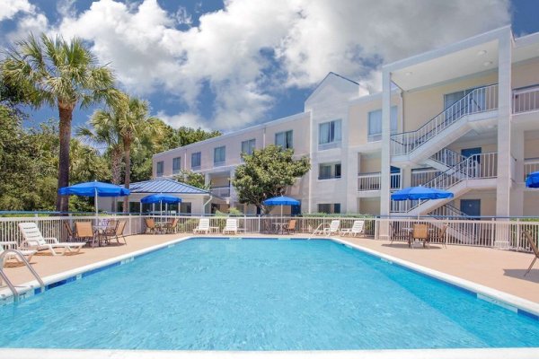 Days Inn Hilton Head