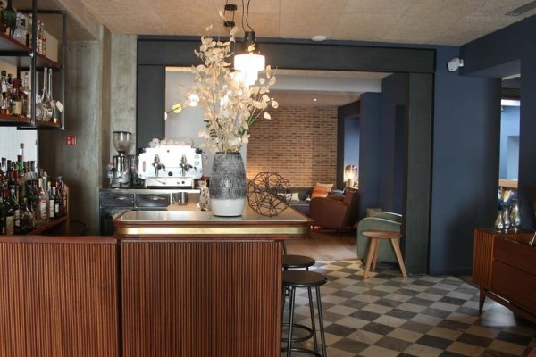 Diplomat Hotel
