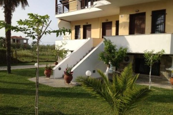 Villa Maria Apartments