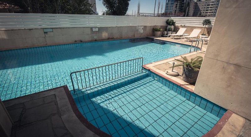 Chrielka Hotel Apartments
