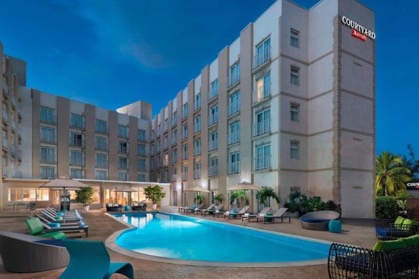 Courtyard Nassau Downtown/Junkanoo Beach
