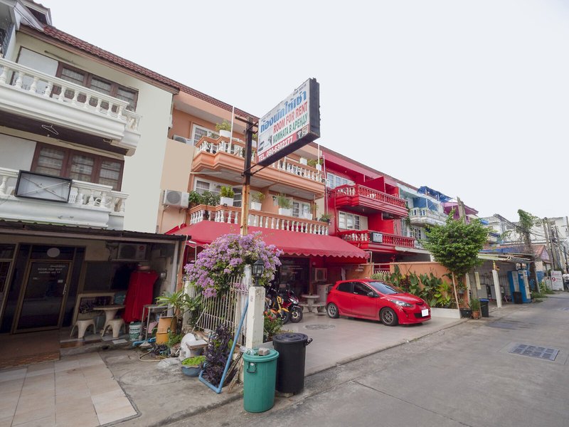 OYO 1099 Star House