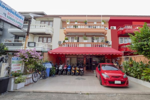 OYO 1099 Star House