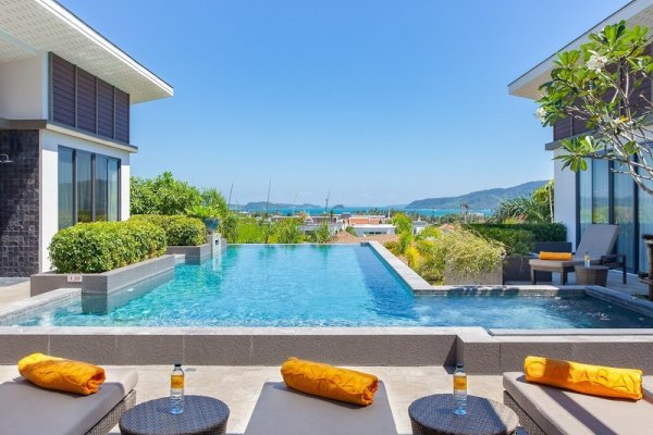 Casa Bay Luxury Pool Villas