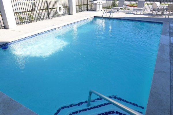 Best Western Plus Sandcastle Beachfront Hotel