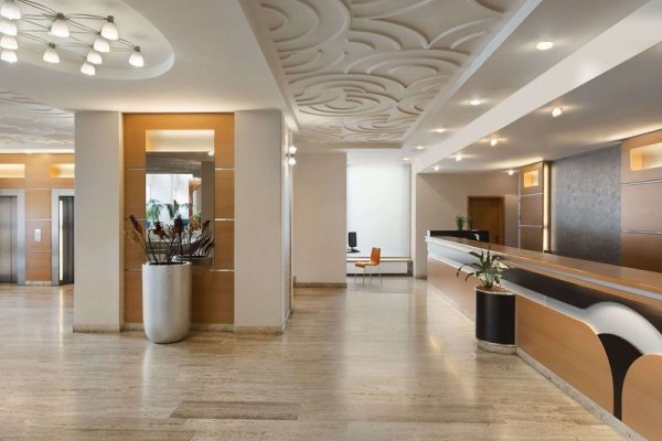 Ramada Bucharest Parc Hotel