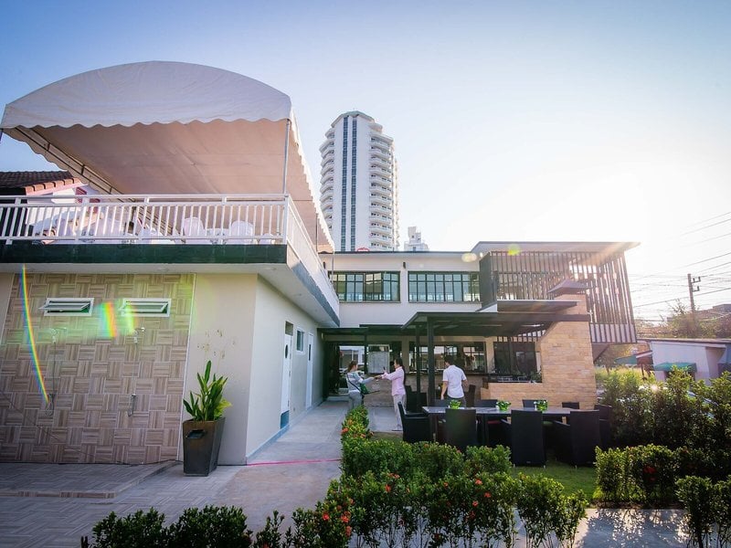 Surf and Sand Resort