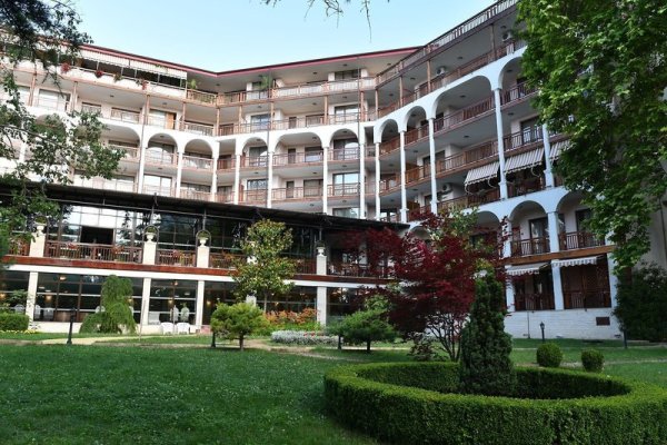 Hotel Estreya Palace