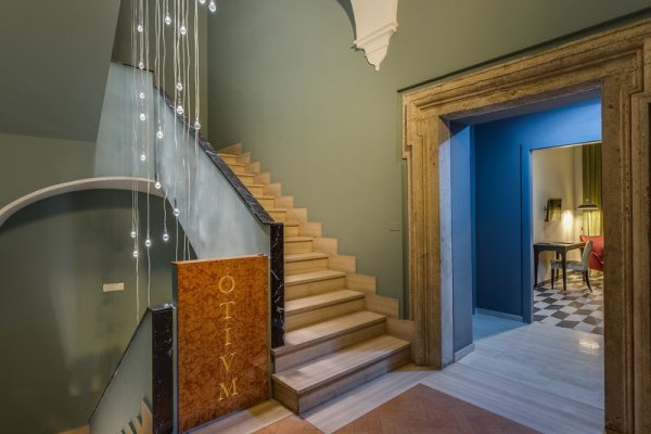Otivm Hotel