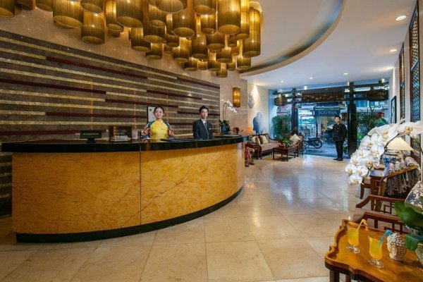 Oriental Suites Hotel