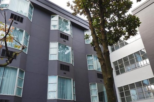 Best Western Plus Vancouver Airport Hotel