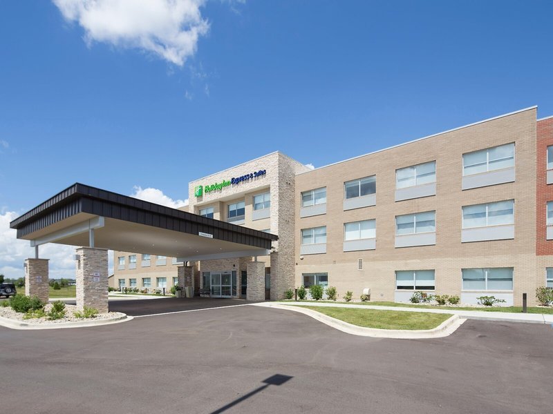 Holiday Inn Express & Suites Monroe