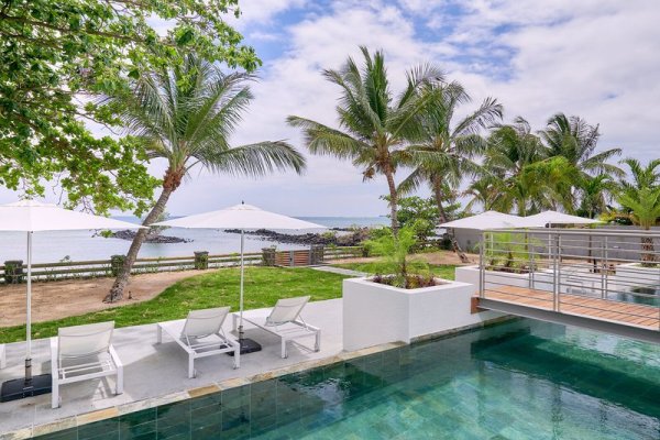 Les Estivales Beachfront Suites & Penthouses by LOV