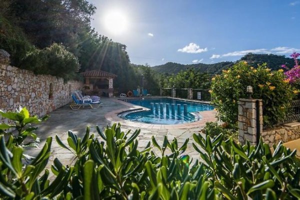 Villa Dimosthenis