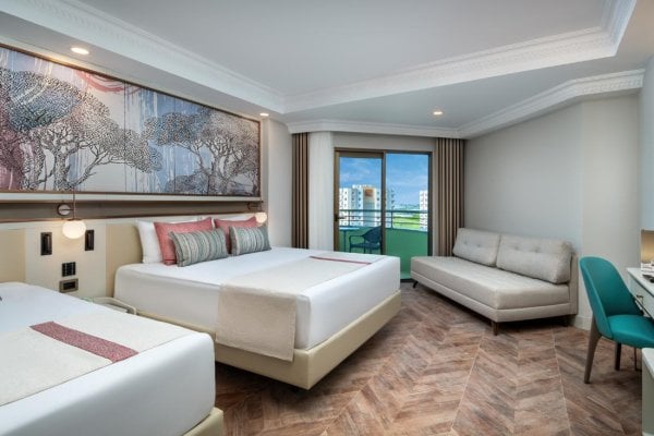 Delphin Palace