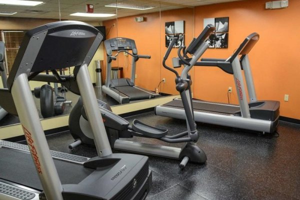 Country Inn & Suites by Radisson, Dundee, MI