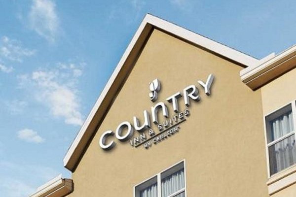 Country Inn & Suites by Radisson, Dundee, MI