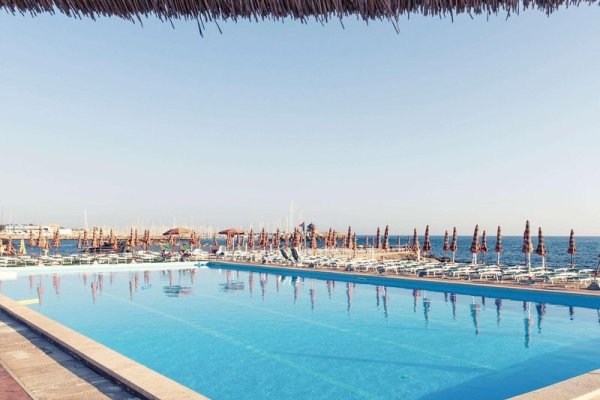 Mercure Civitavecchia Sunbay Park Hotel