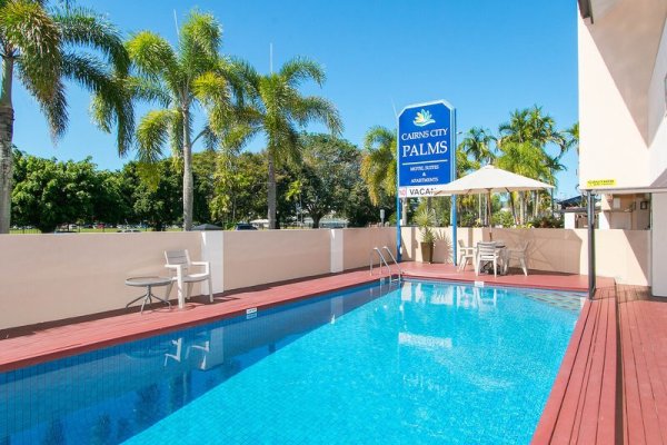 Cairns City Palms