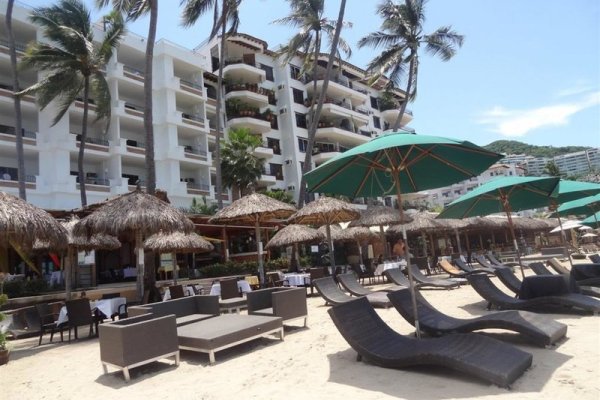 Emperador Hotel & Suites
