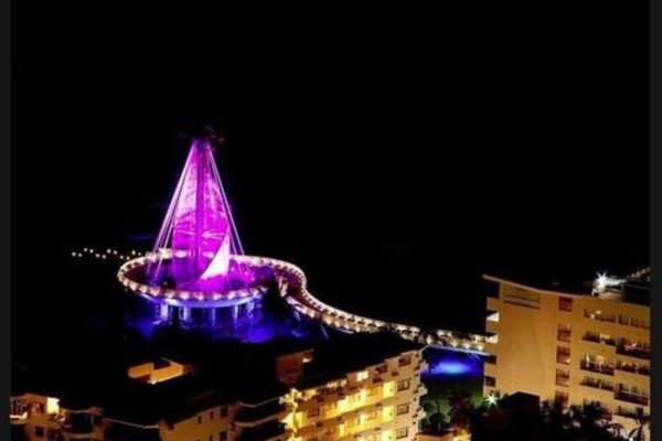 Emperador Hotel & Suites