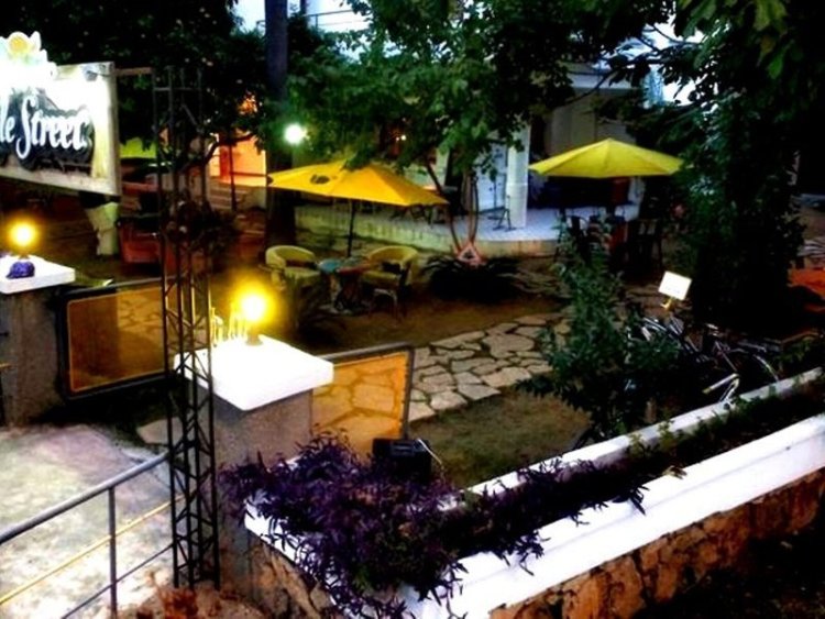 Role Street Hostel