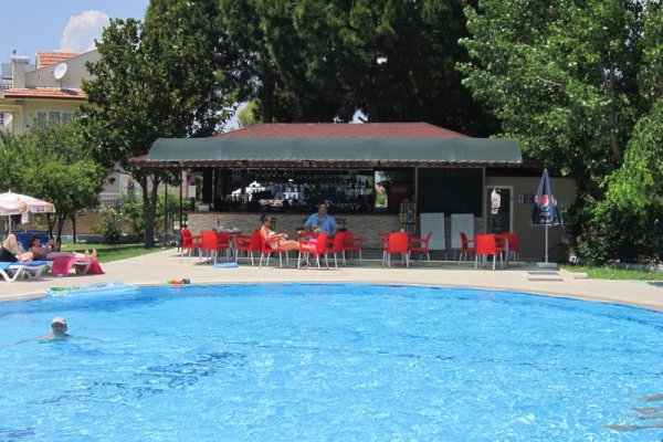 Aymes Hotel