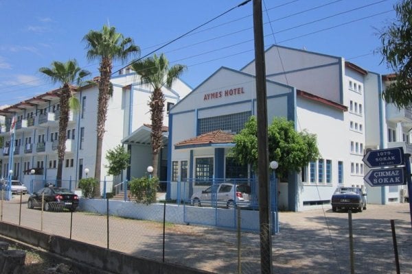 Aymes Hotel
