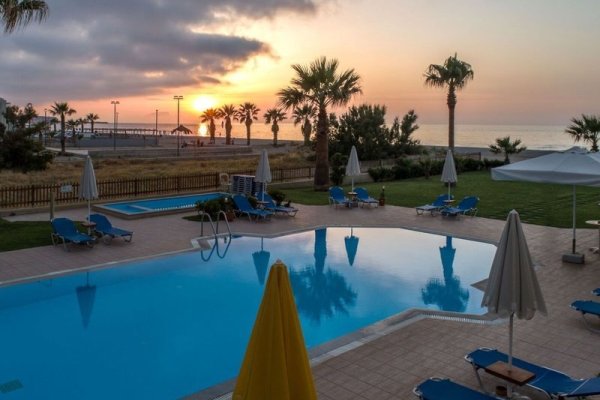 Ilian Beach Studio Apartments