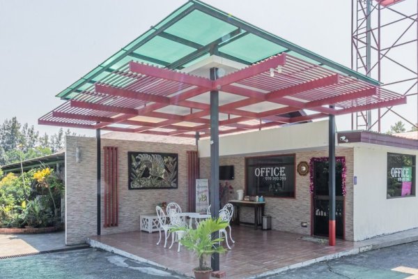 Chaiyo Resort