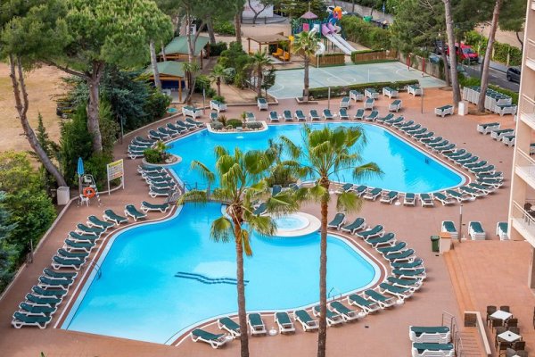 Golden Avenida Suites