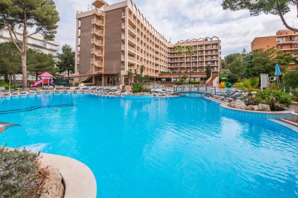 Golden Avenida Suites