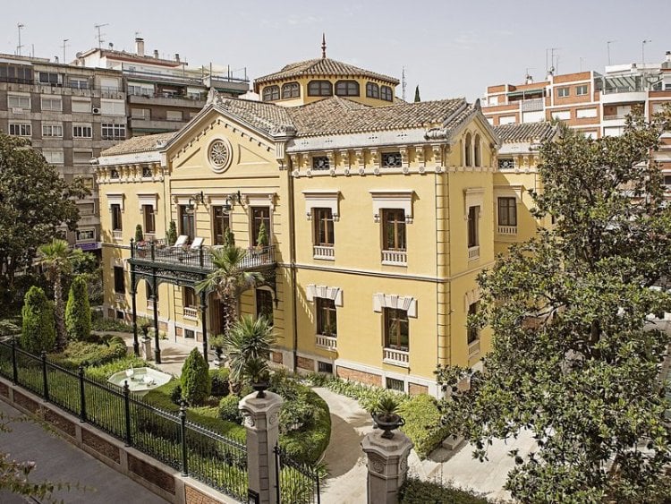 Hospes Palacio de los Patos, a Member of Design Hotels