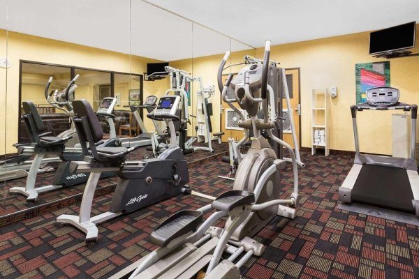 Ramada by Wyndham Kent Seattle Area