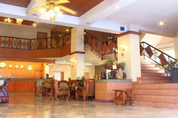 Mike Beach Resort