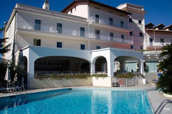 Grand Hotel Aminta                                                              